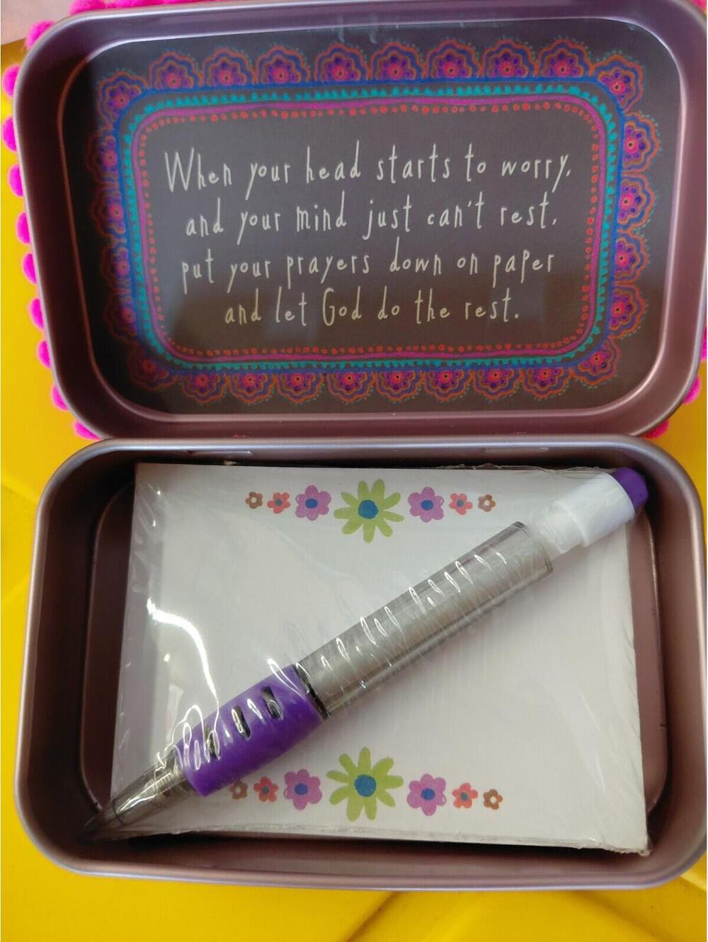 Mom pray more where less box - Picture 2 of 2